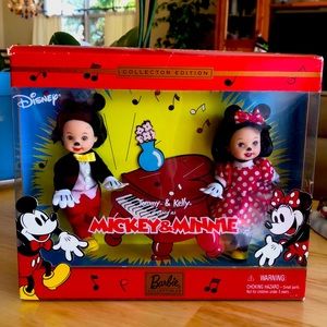 Tommy & Kelly dressed as Mickey & Minnie